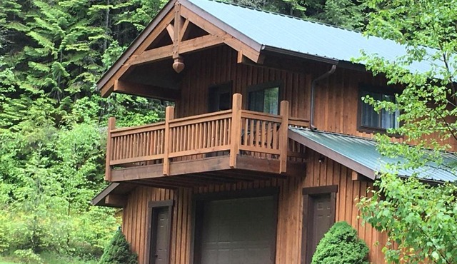 Mountain Cedars Getaway