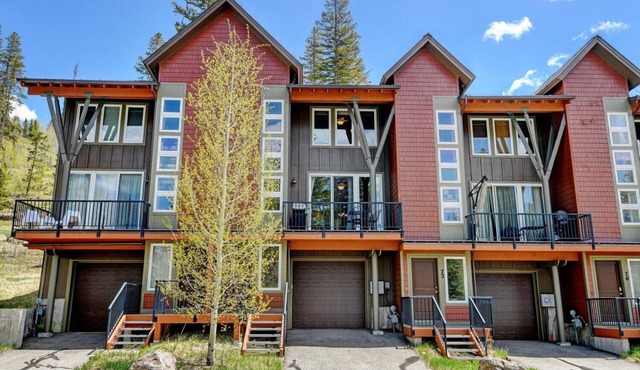 Mountain Chalet 68 I Great Views I Bunk Room I Discounted Attractions