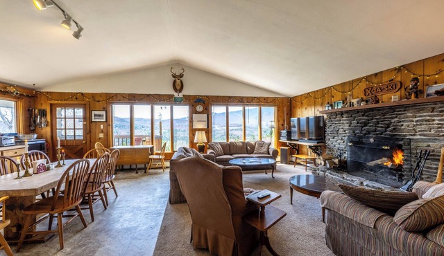 Mountain Chalet with Great Views of Mad River Valley - Sugarbush