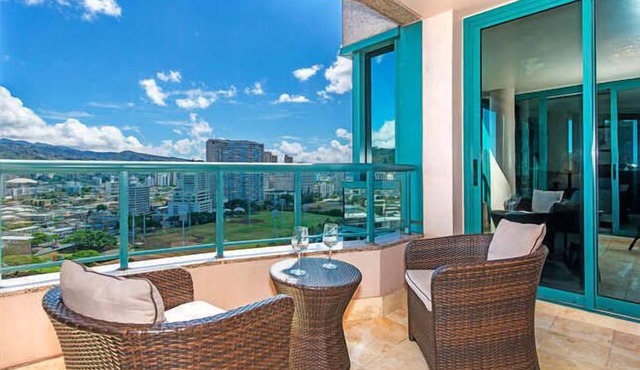 Mountain-City Views Condo at the Waikiki Landmark w/Parking & Near the Beach