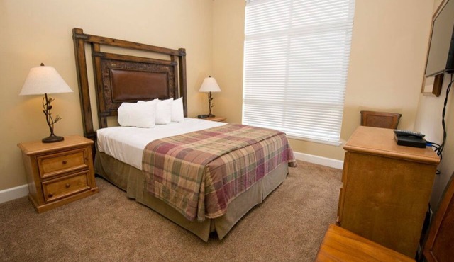 Mountain Club | Premium 1BR Condo | Fireplace