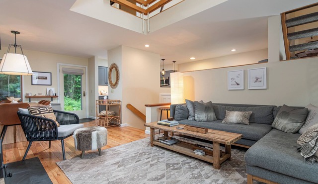 Mountain condo by Sugarbush w/fireplace