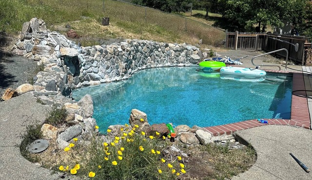 Mountain creekside retreat Unit A