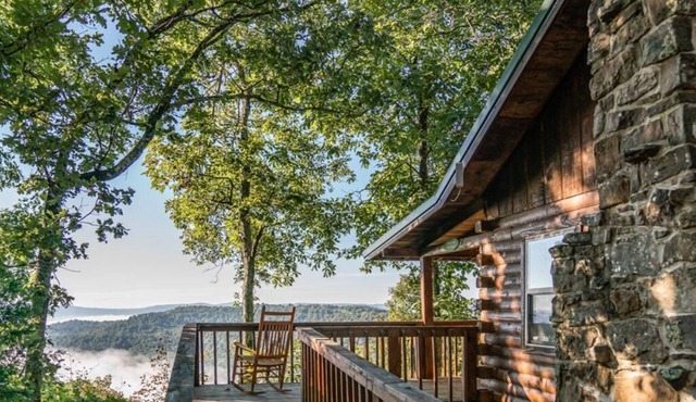 Mountain Ecstasy - Romantic Cabin w/Beautiful View