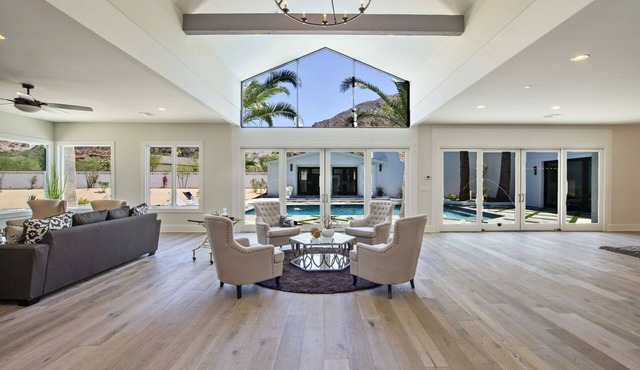 Mountain Edge Mansion - Private Pool - Sleeps 20