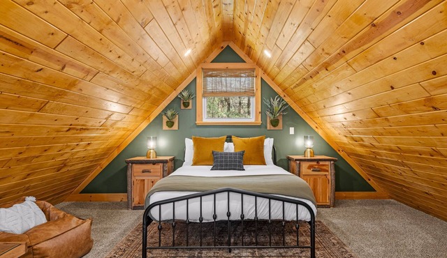 Mountain Escape/Hot Tub/Sauna/Firepit/Beach Access