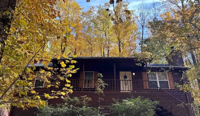 #Mountain Escape#HotTub#Fireplace#PetsOK#near Skyline D&Wineries&BM Lodge