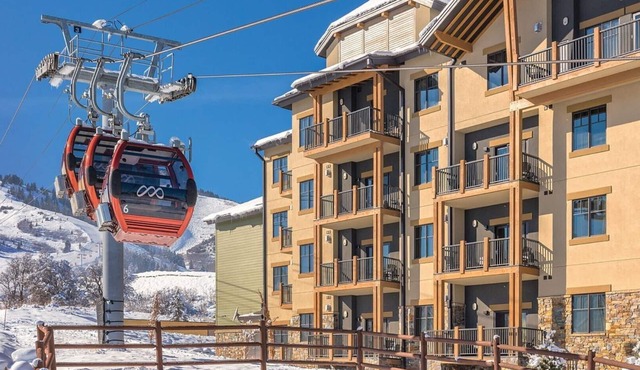 Mountain Escape: Spacious 2BR Suite at Wyndham Park City Resort