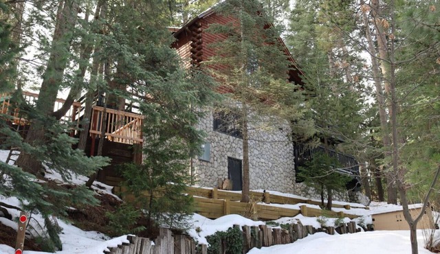 Mountain Escape Winter Hideaway Snow Valley