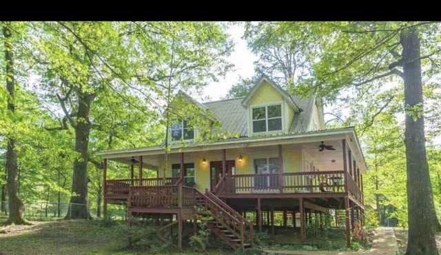 Mountain Fork River Resort, Secluded Riverside Getaway