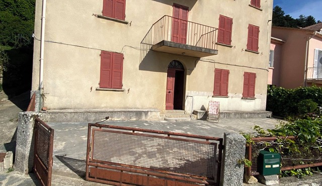 Mountain apartment, sea 30 minutes away