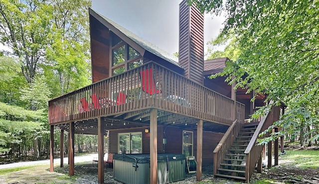 Mountain Freedom | Pet Friendly, Hot Tub, Fire Pit