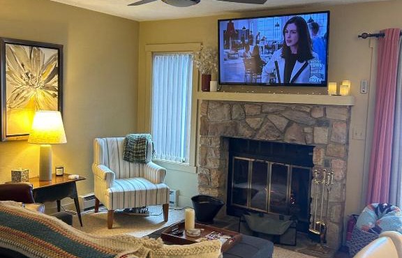 Mountain Fun-Jack Frost Walk On Whole House