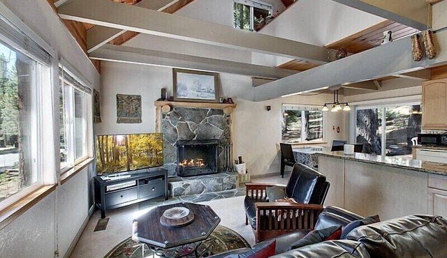 Mountain Gateway | Private Deck | Trail Access