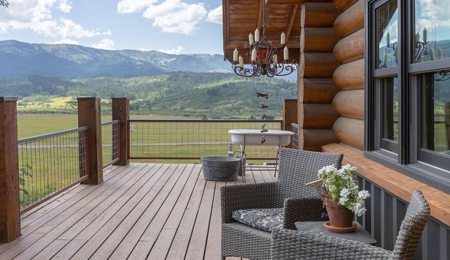 Mountain Getaway ⁓ Aspen Bear Paws – Hot Tub ~ BBQ