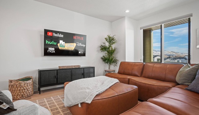 Mountain Getaway R5957 | Snowbasin Skiing |Hot Tub