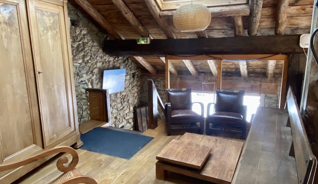 Mountain gîte for up to 13 people in Espousouille