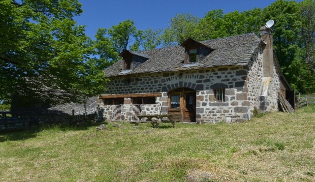 Mountain gîte with magnificent views, isolated in the heart of nature