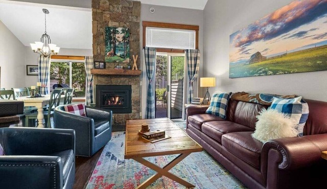 Mountain Harbor Lakehouse Nook | 2 Bed, 2 Bath