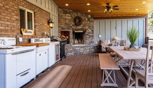 Mountain Haus - Game Room, Home Gym, and Hot Tub