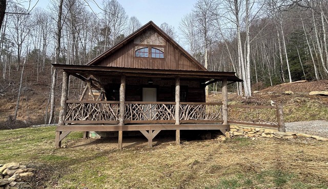 Mountain Hideaway! A Beautiful Creekside Cabin Now With New Lower Rates!