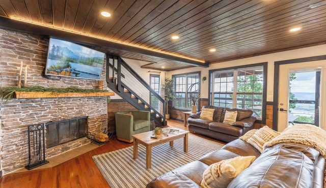 Mountain High Cabin with hot tub, fire pit, & indoor pool!