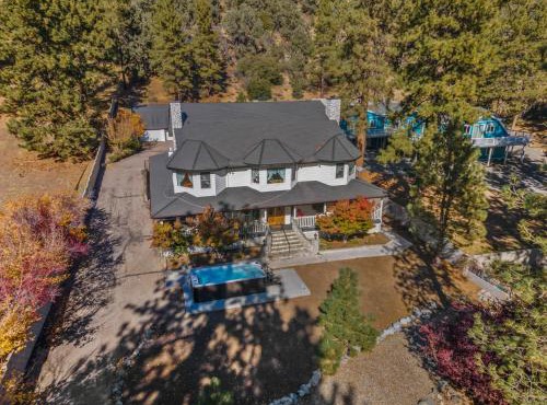 Mountain High Luxury Castle &Spa