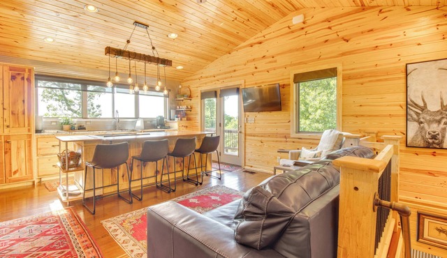 Mountain Home Cabin Rental w/Fire Pit!