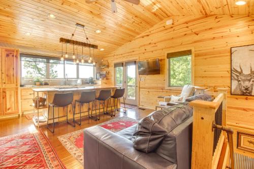 Mountain Home Cabin Rental with Fire Pit!