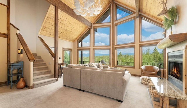 Mountain Home on 10-Acres