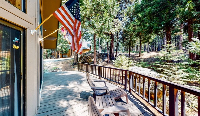 Mountain home with central heat, grill, multiple decks & wall of windows