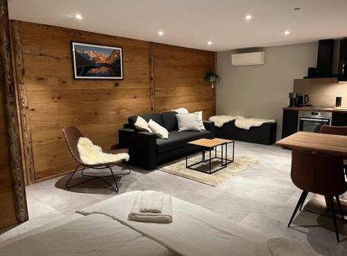 Mountain Homes -Base Camp Studio