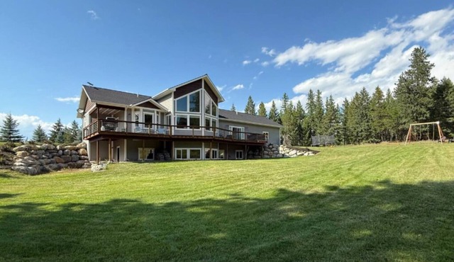 Mountain & Horse Views ~ Spa ~ 2.7-Acres ~ Bonfire