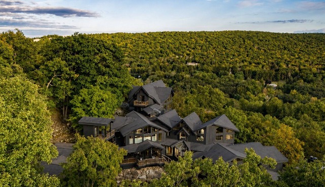 Mountain House 30 miles from METLIFE STADIUM