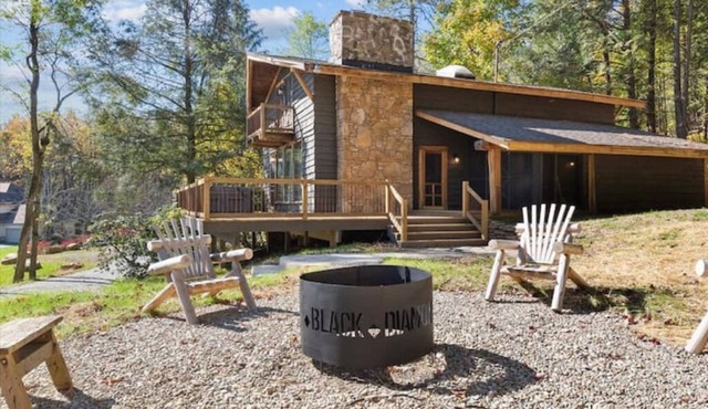 Mountain House -Black Diamond Chalet