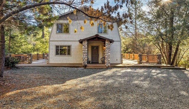 Mountain House - Retreat/Newly Remodeled! Linens Included