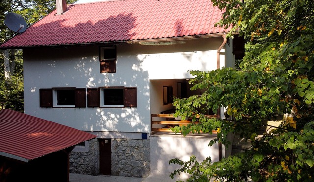 Mountain house with pool
