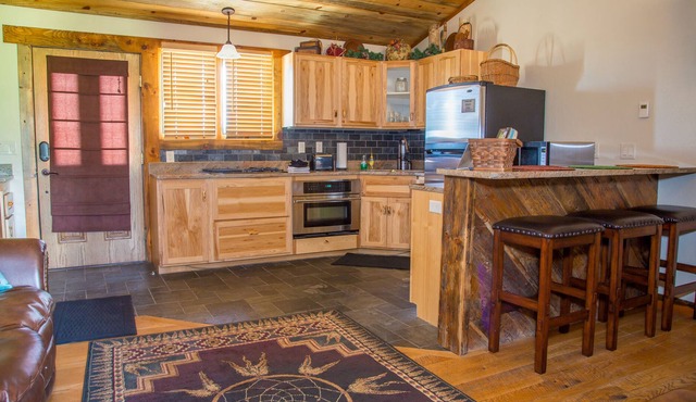 Mountain Inn - 1 bedroom condo