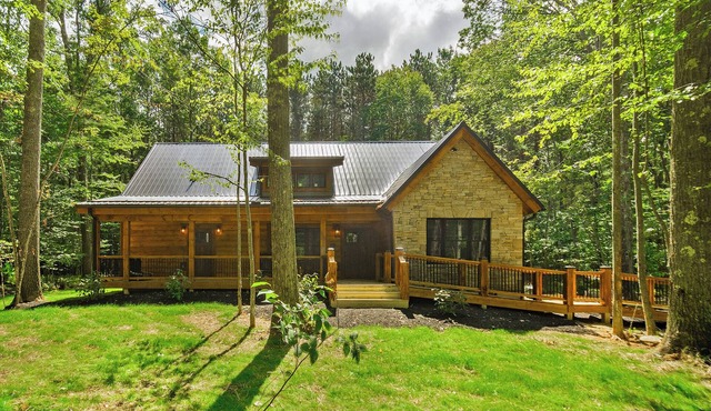 Mountain Laurel: New, Lake Access w. Dock Slip, Hot Tub, Dogs OK