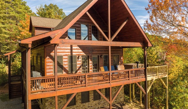 Mountain Lodge Estate - Amazing Views - 57 Acres - Private Lake