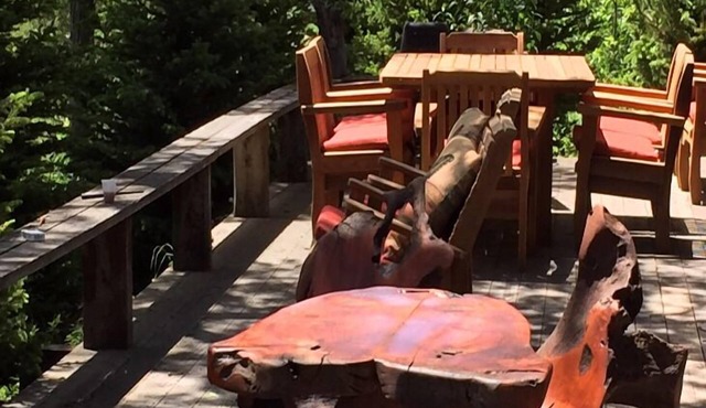 Mountain Lodge in Alpine close to Jackson Hole & National Parks