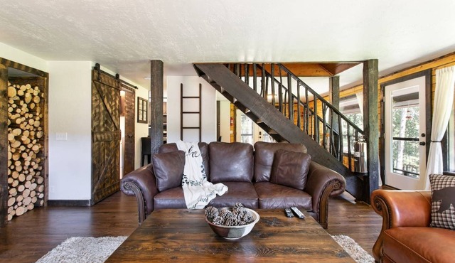 Mountain lodge w/creekside sauna and patio w/fire pit - Casinos nearby!