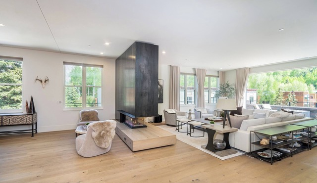 Mountain Luxury: Fir House, Telluride's Tranquil Retreat