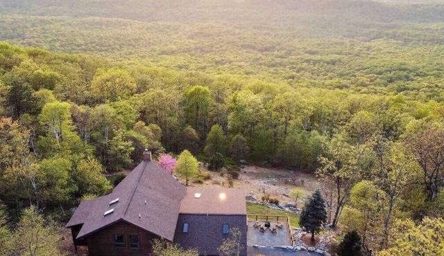 Mountain Luxury - Hot Tub, Amazing Views & More!
