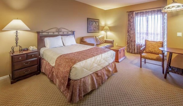 Mountain Luxury Stay | Hot Springs, Spa & Premier Comfort Near Sierra Nevada