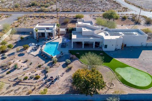 Mountain Majesty Escape with Pool in Queen Creek!