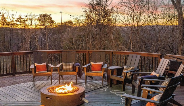 Mountain Mama Cabin Luxury Getaway on NR Gorge Rim! Hot+Cold Tubs/Sauna/Games