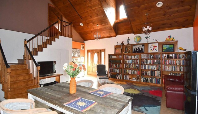 Mountain Meltdown - Pet Friendly | Wifi | Fire Pit | Fountain | Porch