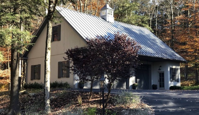 Mountain Modern - Unique and Hip Living Space