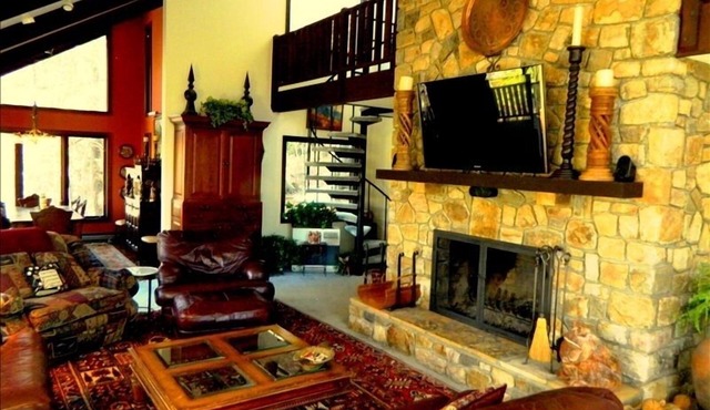 Mountain Paradise inside Grandfather Golf and Country Club Resort